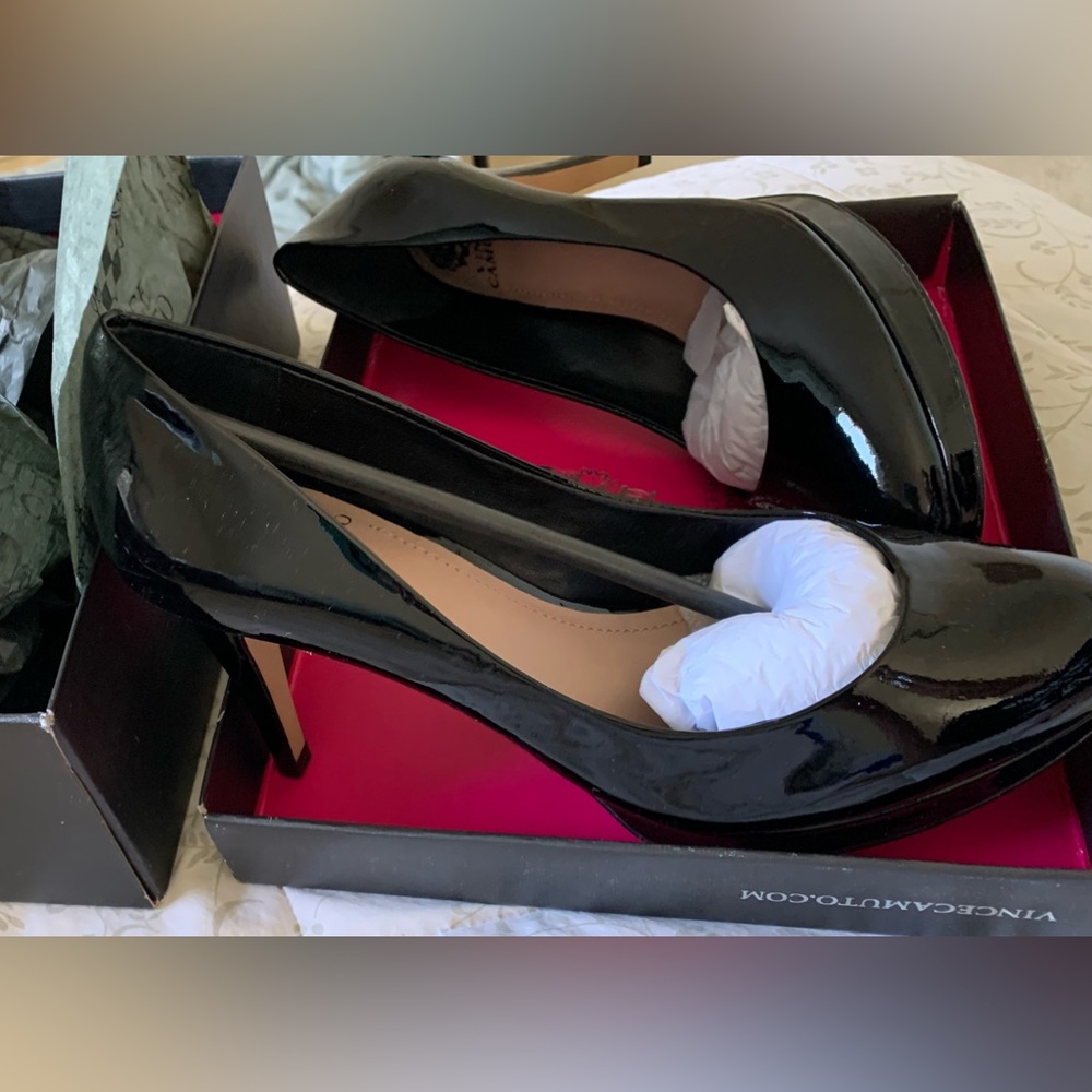 Size 9 New Vince Camuto Platforms